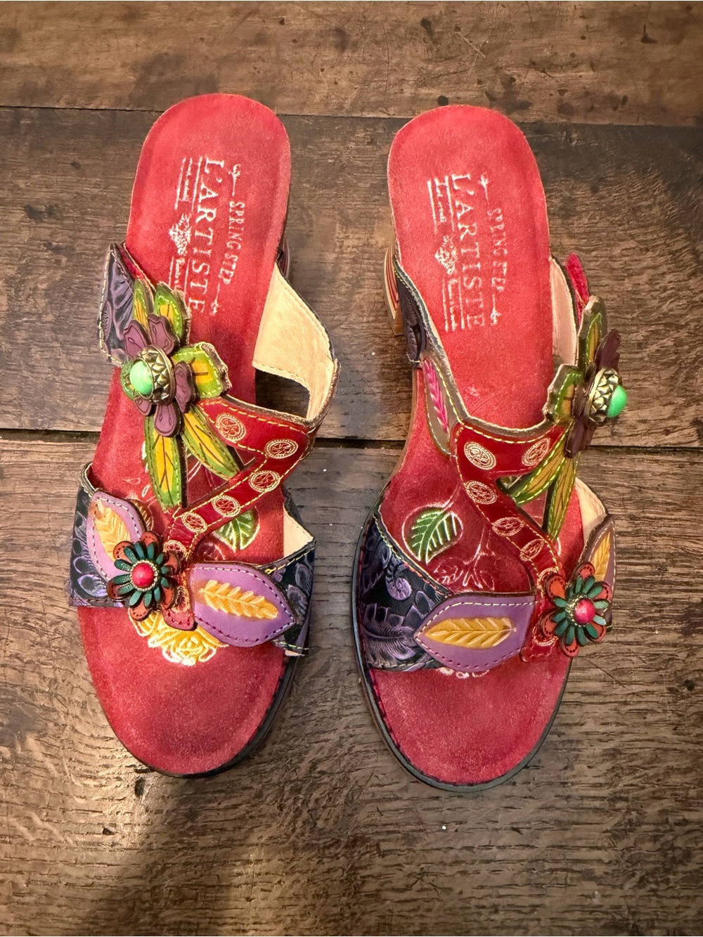 L'ATISTE Women's Rossie Slide Sandal with Hand-Painted Leather